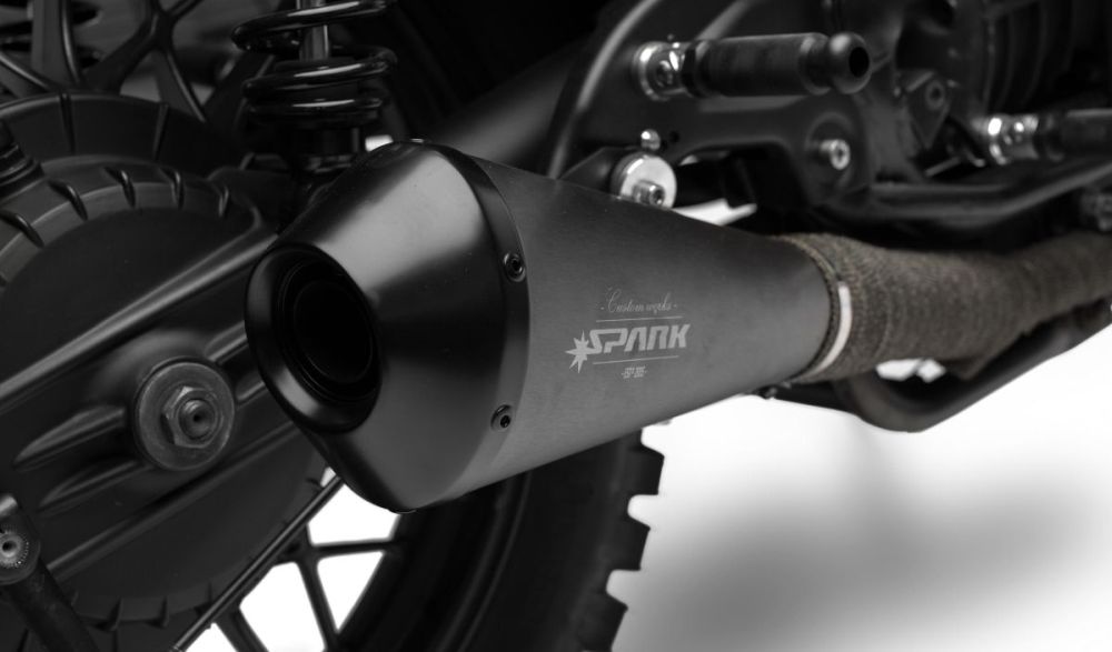 SPARK MEGAPHONE UNIVERSAL SLIP-ON LYDDÆMPER DARK STYLE