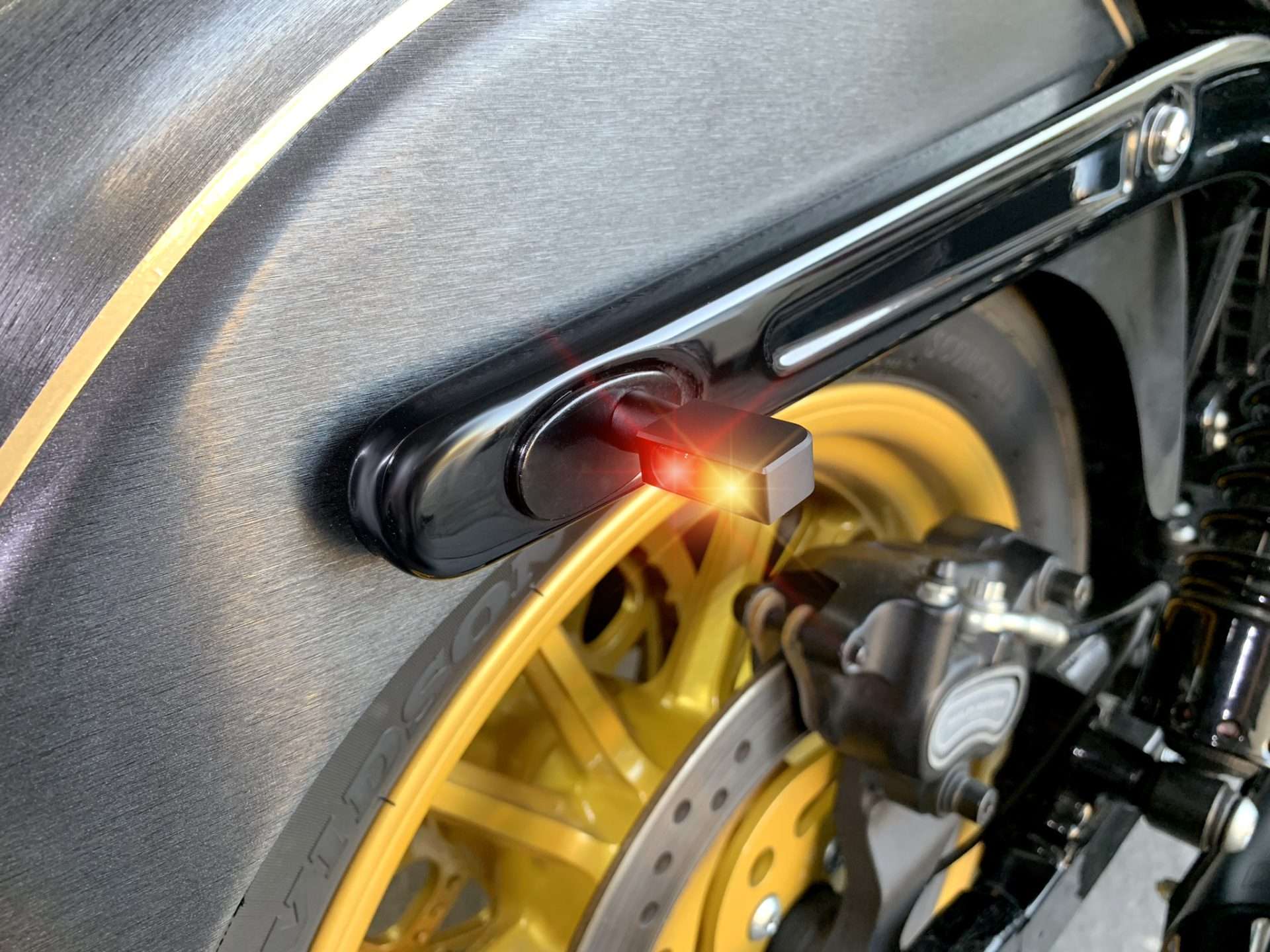 Heinz bikes blokk line 3-1 blinklys med indbygget bremseslyd og baglys