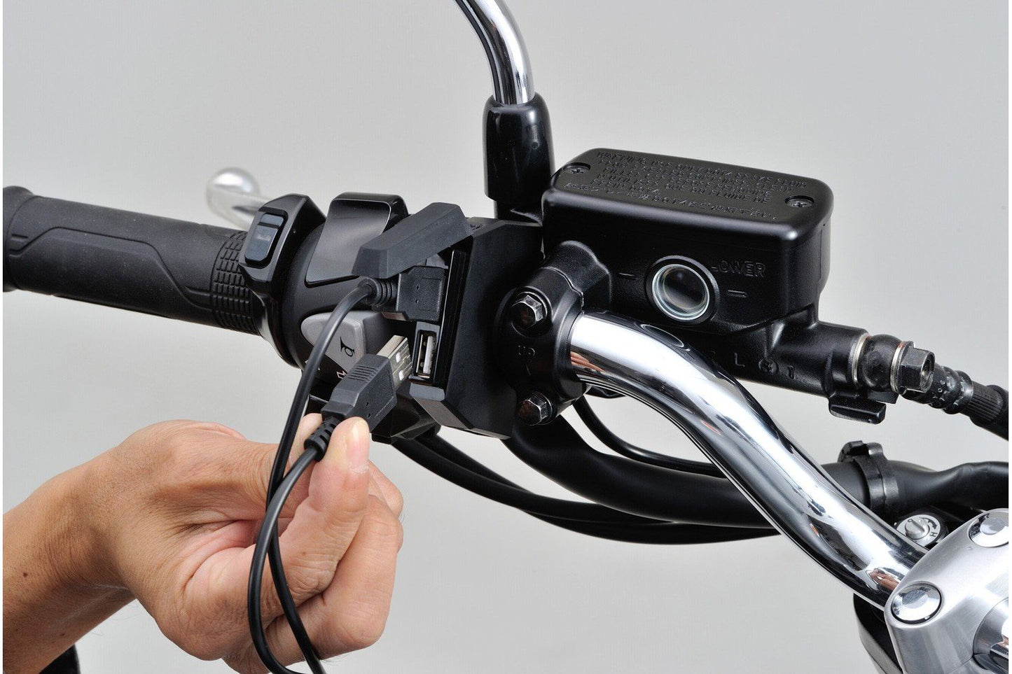 Dobbelt USB stik til styrmontering - Daytona