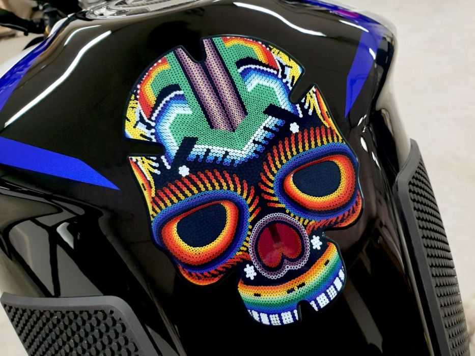Tankpad "Colour skull" - Pitboxen.dk